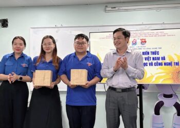 Họp mặt Công đoàn viên và tổ chức Cuộc thi tìm hiểu kiến thức về tổ chức Công Đoàn Việt Nam và lịch sử hình thành Trung tâm