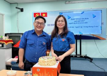 Sinh hoạt chuyên đề “Kỹ năng ứng dụng tin học văn phòng trong công việc”