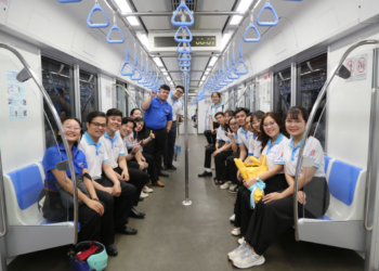 Chi Đoàn tổ chức tham quan trải nghiệm đoàn tàu Metro số 1 Bến Thành – Suối Tiên cho đoàn viên, thanh niên